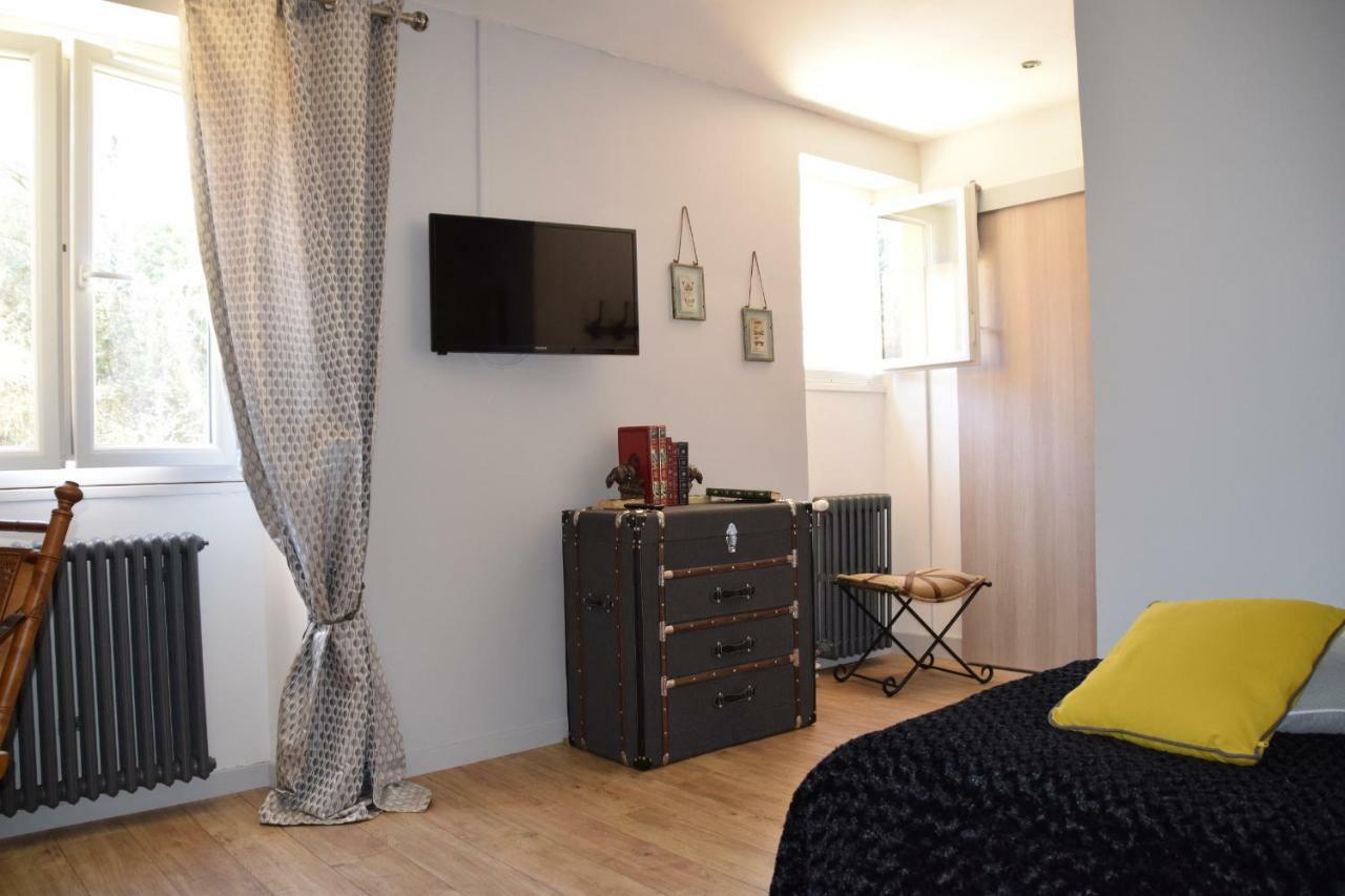 La Chabotine Bed and Breakfast Allas-Les-Mines Εξωτερικό φωτογραφία