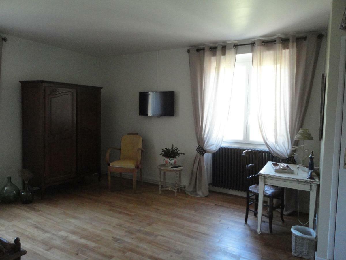 La Chabotine Bed and Breakfast Allas-Les-Mines Εξωτερικό φωτογραφία