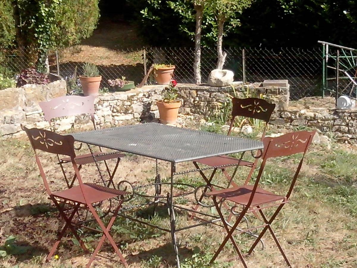 La Chabotine Bed and Breakfast Allas-Les-Mines Εξωτερικό φωτογραφία